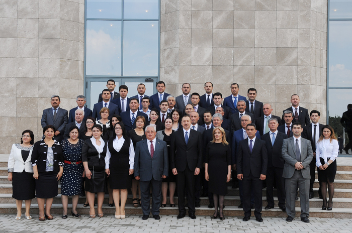 Prezident İlham Əliyev: Son illərdə bölgələrin, qeyri-neft sektorunun inkişafı sahəsində böyük işlər görülüb (FOTO)