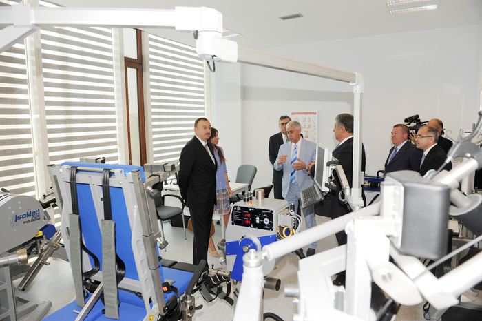 Prezident İlham Əliyev və xanımı Respublika İdman Tibb, Diaqnostika və Reabilitasiya İnstitutunun açılışında iştirak ediblər  (FOTO)