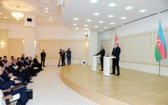 Azərbaycan və İsveçrə prezidentləri mətbuata bəyanatlarla çıxış ediblər (FOTO)