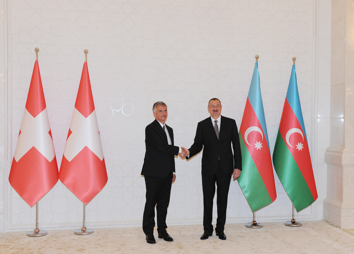 İsveçrə Prezidenti Didye Burkhalterin rəsmi qarşılanma mərasimi olub (FOTO)