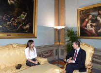 Azərbaycanın birinci xanımı Mehriban Əliyeva Roma şəhərinin meri İqnatsio Marino ilə görüşüb (FOTO)