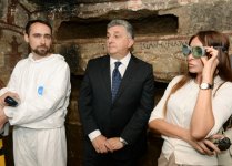 Azərbaycanın birinci xanımı Mehriban Əliyeva Heydər Əliyev Fondunun dəstəyi ilə bərpa edilən Roma katakombaları ilə tanış olub (FOTO)