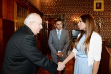 Heydər Əliyev Fondu tərəfindən Vatikan Muzeyində Zevsin heykəlinin bərpasına və "Sistina" zalında yenidənqurma işlərinin aparılmasına dair sazişlər imzalanıb (FOTO)