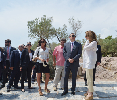 Prezident İlham Əliyev və xanımı Afina Akropolunda olublar (FOTO)