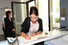 Azərbaycanın birinci xanımı Mehriban Əliyeva Afinada “Kiklad” İncəsənət Muzeyi ilə tanış olmuşdur (FOTO)