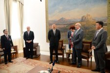 Prezident İlham Əliyev Yunanıstan parlamentinin sədri Vanqelis Meimarakis ilə görüşüb (FOTO)