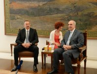 Prezident İlham Əliyev Yunanıstan parlamentinin sədri Vanqelis Meimarakis ilə görüşüb (FOTO)