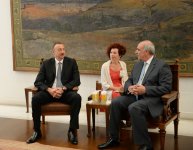 Prezident İlham Əliyev Yunanıstan parlamentinin sədri Vanqelis Meimarakis ilə görüşüb (FOTO)