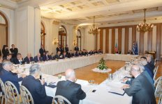 Azərbaycan Prezidenti İlham Əliyevin və Yunanıstanın Baş naziri Antonis Samarasın yüksək səviyyəli iş adamları ilə görüşü olub (FOTO)