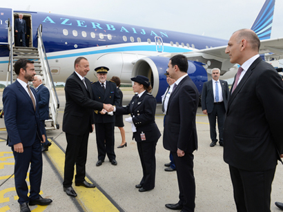 Prezident İlham Əliyev Fransaya işgüzar səfərə gəlib