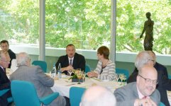 İlham Əliyev Strasburqda AŞ PA sədri tərəfindən verilən naharda iştirak edib