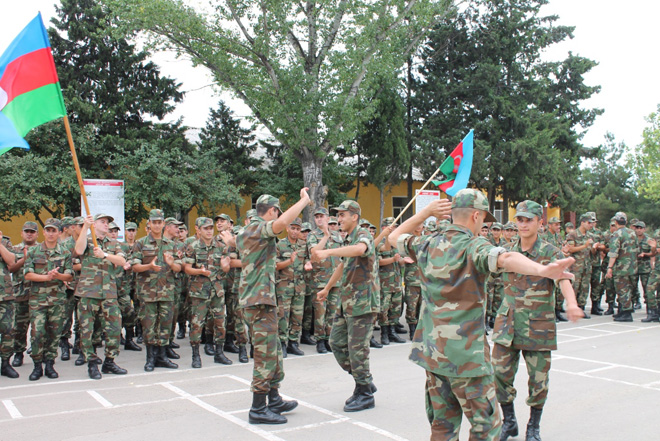 Gənclər Fondu əsgərlərlə görüş keçirib (FOTO)