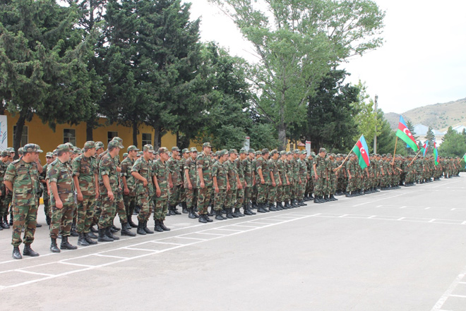 Gənclər Fondu əsgərlərlə görüş keçirib (FOTO)