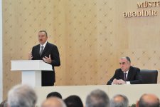 Prezident İlham Əliyev: Diplomatların fəaliyyəti ilk növbədə Qarabağla, İrəvan xanlığı ilə bağlı həqiqətlərin dünyaya çatdırılmasına istiqamətlənməlidir (FOTO)