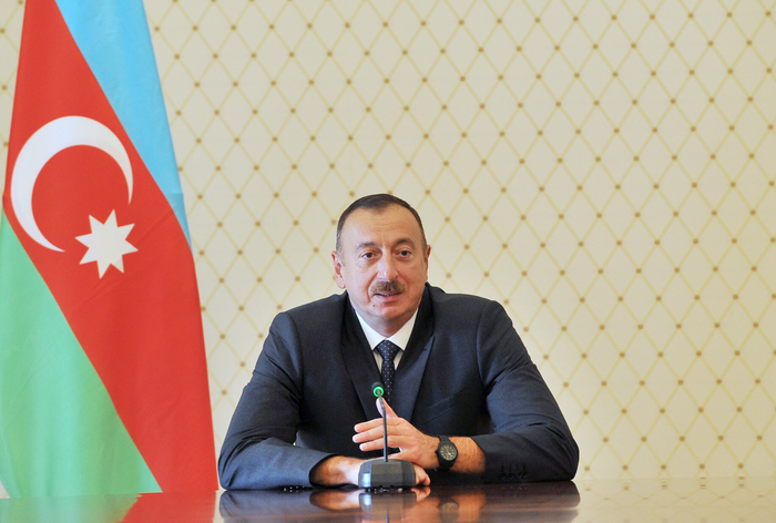 Prezident İlham Əliyev: Hamımız çalışmalıyıq ki, İslam həmrəyliyini gücləndirək, müsəlman ölkələri arasındakı birliyi daha da möhkəmləndirək (FOTO)