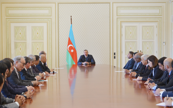 Prezident İlham Əliyev: Hamımız çalışmalıyıq ki, İslam həmrəyliyini gücləndirək, müsəlman ölkələri arasındakı birliyi daha da möhkəmləndirək (FOTO)