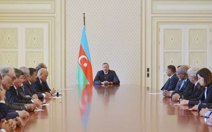 Prezident İlham Əliyev: Hamımız çalışmalıyıq ki, İslam həmrəyliyini gücləndirək, müsəlman ölkələri arasındakı birliyi daha da möhkəmləndirək (FOTO)