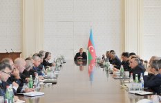Prezident İlham Əliyev: İlin birinci yarısında ölkəmizin uğurlu inkişafı təmin edilib, qarşıda duran bütün məsələlər uğurla icra edilib (FOTO) (ƏLAVƏ OLUNUB)