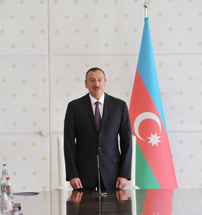 Prezident İlham Əliyev: İlin birinci yarısında ölkəmizin uğurlu inkişafı təmin edilib, qarşıda duran bütün məsələlər uğurla icra edilib (FOTO) (ƏLAVƏ OLUNUB)