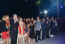 Mehriban Əliyeva Kannda Azərbaycan mədəniyyəti günləri çərçivəsində caz musiqisindən ibarət konserti izləyib (FOTO)