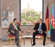 Prezident İlham Əliyev Romanın “Mercati di Traiano” muzeyində olub, burada şəhərin meri İqnatsio Marino ilə görüşüb və İtaliya jurnalistlərinə müsahibə verib (FOTO)