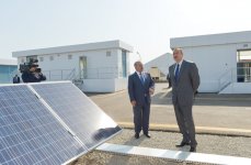 Prezident İlham Əliyev Suraxanı Günəş Elektrik Stansiyasının açılışında iştirak edib (FOTO)