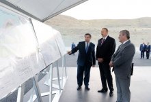 Prezident İlham Əliyev Taxtakörpü-Ceyranbatan kanalından suyun yeni suvarılan torpaqlara verilməsi üçün suburaxıcı qurğunun təməlinin qoyulmasında iştirak edib  (FOTO)