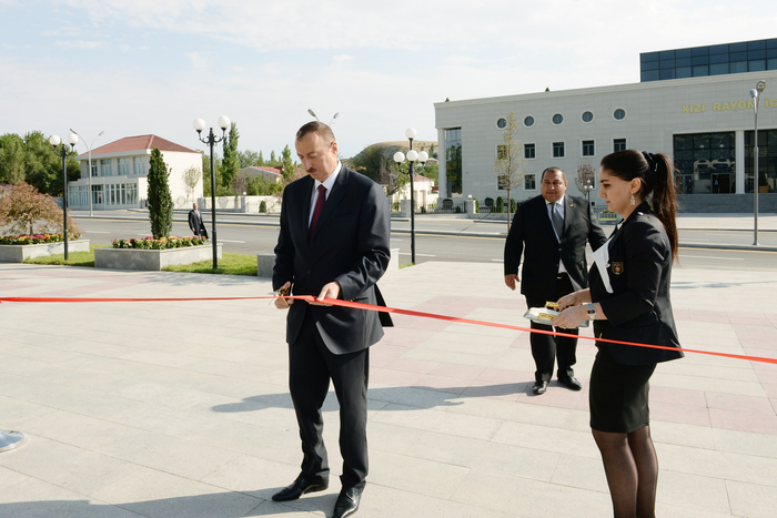 Prezident İlham Əliyev Xızıda Heydər Əliyev Mərkəzinin açılışında iştirak edib (FOTO)