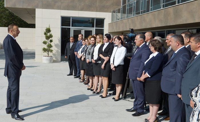 Prezident İlham Əliyev Xızıda Heydər Əliyev Mərkəzinin açılışında iştirak edib (FOTO)