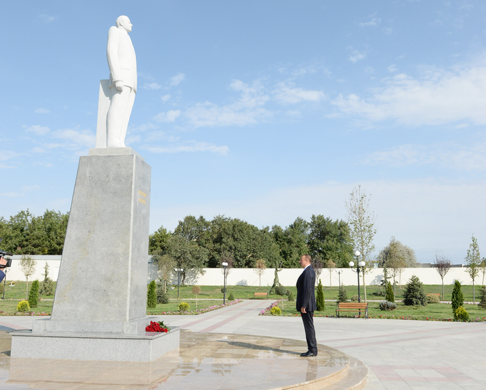 Prezident İlham Əliyev Xızı rayonuna səfərə gəlib (FOTO)