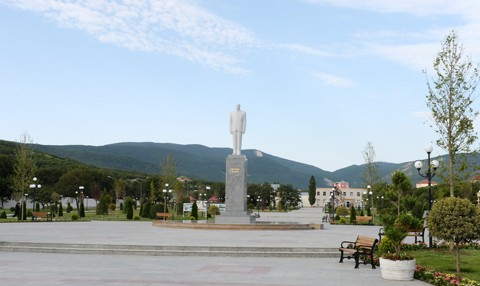 Prezident İlham Əliyev Xızı rayonuna səfərə gəlib (FOTO)