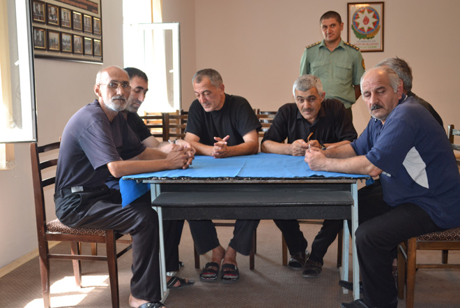 Cəzaçəkmə müəssisələrində intellektual oyunlara start verilib (FOTO)