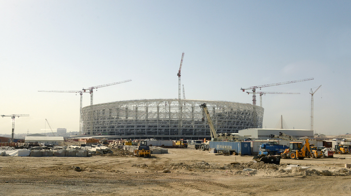Prezident İlham Əliyev Bakı Olimpiya Stadionunda tikinti işlərinin gedişi ilə tanış olub (FOTO)