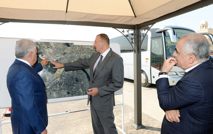 Prezident İlham Əliyev Bakı Olimpiya Stadionu ətrafında inşası davam etdirilən yol-nəqliyyat infrastrukturunun tikintisi ilə tanış olub (FOTO)