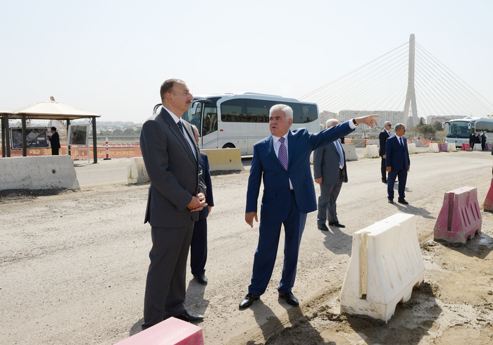 Prezident İlham Əliyev Bakı Olimpiya Stadionu ətrafında inşası davam etdirilən yol-nəqliyyat infrastrukturunun tikintisi ilə tanış olub (FOTO)