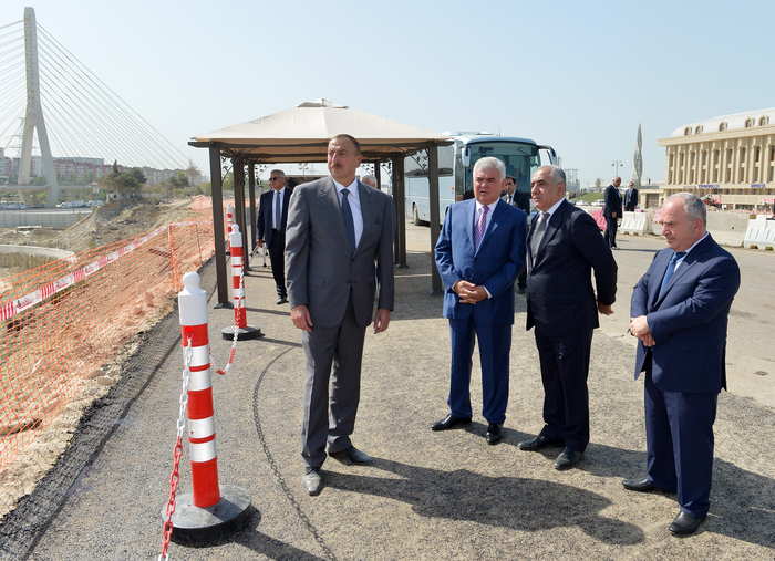 Prezident İlham Əliyev Bakı Olimpiya Stadionu ətrafında inşası davam etdirilən yol-nəqliyyat infrastrukturunun tikintisi ilə tanış olub (FOTO)