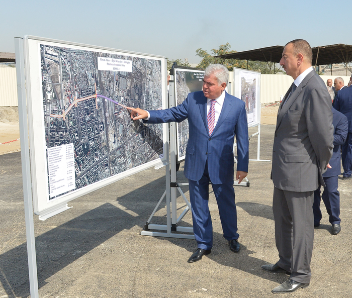 Prezident İlham Əliyev Bakı Olimpiya Stadionu ətrafında inşası davam etdirilən yol-nəqliyyat infrastrukturunun tikintisi ilə tanış olub (FOTO)