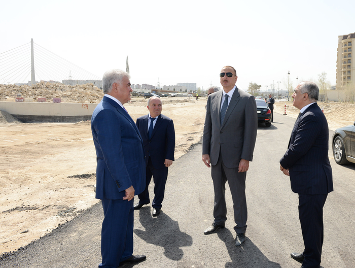 Prezident İlham Əliyev Bakı Olimpiya Stadionu ətrafında inşası davam etdirilən yol-nəqliyyat infrastrukturunun tikintisi ilə tanış olub (FOTO)