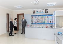 Prezident İlham Əliyev Xətai rayonundakı 56 nömrəli orta məktəbin binasının əsaslı təmir və yenidənqurma işlərindən sonrakı vəziyyəti ilə tanış olub (FOTO)