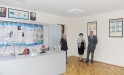Prezident İlham Əliyev Xətai rayonundakı 56 nömrəli orta məktəbin binasının əsaslı təmir və yenidənqurma işlərindən sonrakı vəziyyəti ilə tanış olub (FOTO)