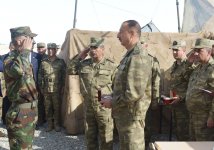 Prezident İlham Əliyev: Əgər Ermənistan faşist dövləti öz çirkin əməllərindən əl çəkməsə, erməni dövlətinin mövcudluğu sual altına düşə bilər (FOTO)