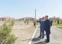 Prezident İlham Əliyev Ağdam rayonunda 632 məcburi köçkün ailəsi üçün salınmış yeni qəsəbənin açılışında iştirak edib (FOTO)