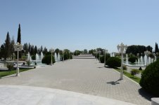 Prezident İlham Əliyev Bərdə şəhərində yeni salınan Heydər Əliyev parkında görülən işlərlə tanış olub (FOTO)