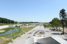 Prezident İlham Əliyev Bərdə şəhərində yeni salınan Heydər Əliyev parkında görülən işlərlə tanış olub (FOTO)