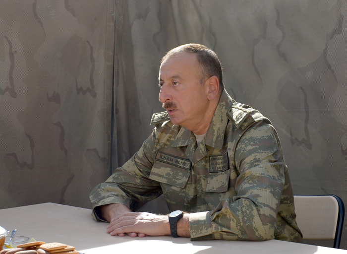 Prezident İlham Əliyev: Əgər Ermənistan faşist dövləti öz çirkin əməllərindən əl çəkməsə, erməni dövlətinin mövcudluğu sual altına düşə bilər (FOTO)