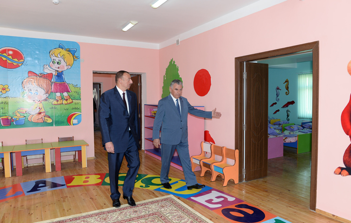 Prezident İlham Əliyev Ağdam rayonunda 632 məcburi köçkün ailəsi üçün salınmış yeni qəsəbənin açılışında iştirak edib (FOTO)