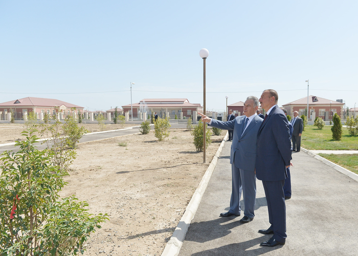 Prezident İlham Əliyev Ağdam rayonunda 632 məcburi köçkün ailəsi üçün salınmış yeni qəsəbənin açılışında iştirak edib (FOTO)