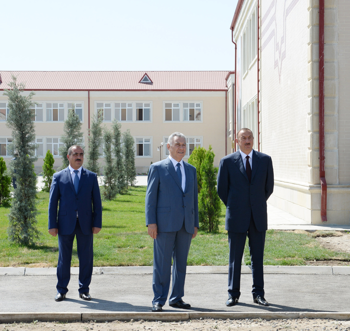 Prezident İlham Əliyev Ağdam rayonunda 632 məcburi köçkün ailəsi üçün salınmış yeni qəsəbənin açılışında iştirak edib (FOTO)