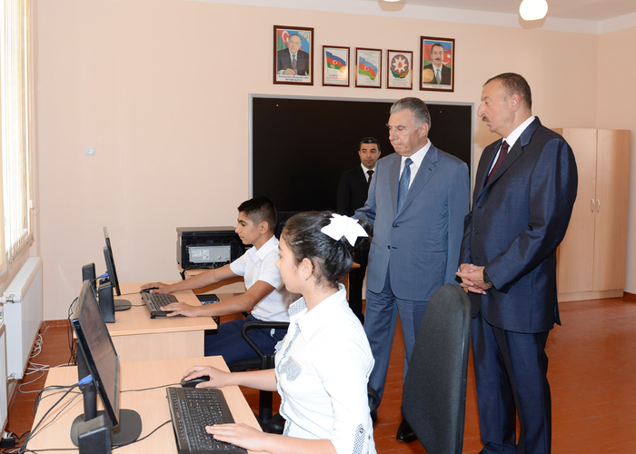 Prezident İlham Əliyev Ağdam rayonunda 632 məcburi köçkün ailəsi üçün salınmış yeni qəsəbənin açılışında iştirak edib (FOTO)
