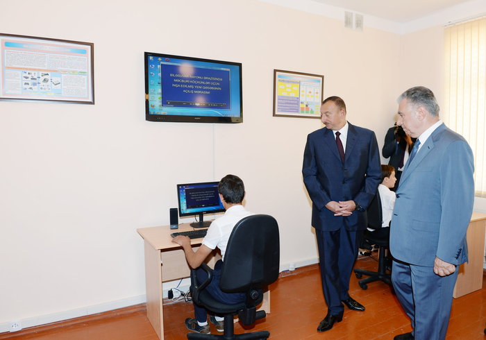 Prezident İlham Əliyev Ağdam rayonunda 632 məcburi köçkün ailəsi üçün salınmış yeni qəsəbənin açılışında iştirak edib (FOTO)